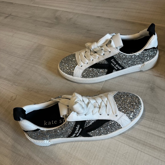 NEW Kate Spade Signature Lace Up Sneaker Silver Glitter - Picture 2 of 7